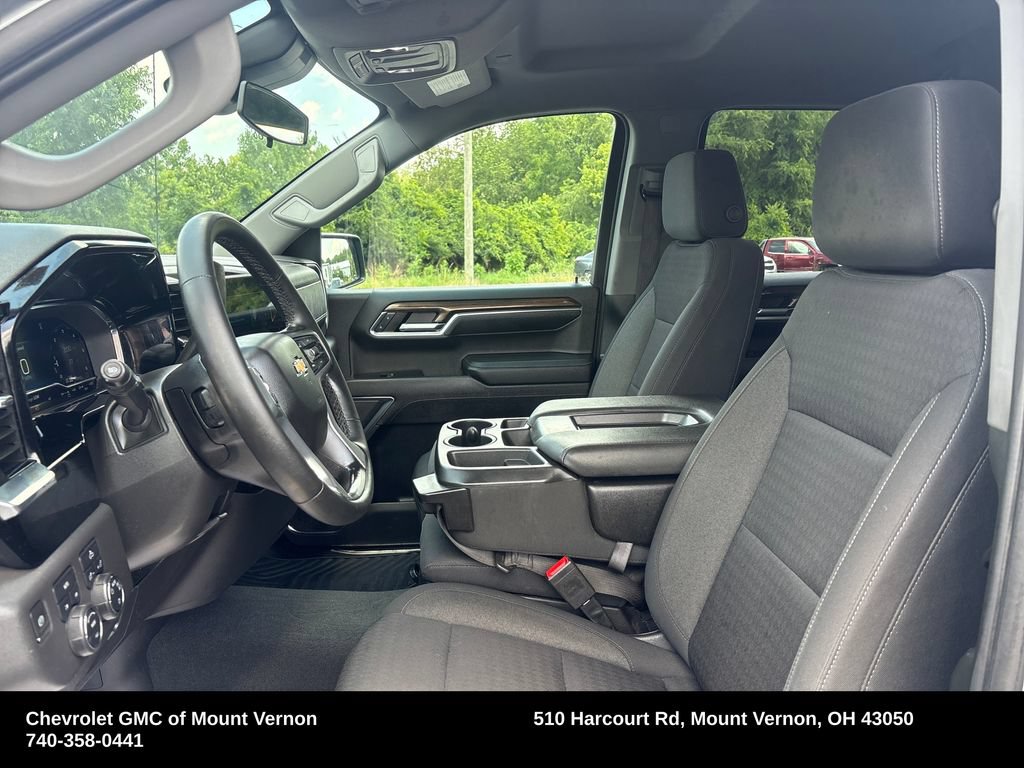 Used 2023 Chevrolet Silverado 1500 LT AWD/4WD image 11