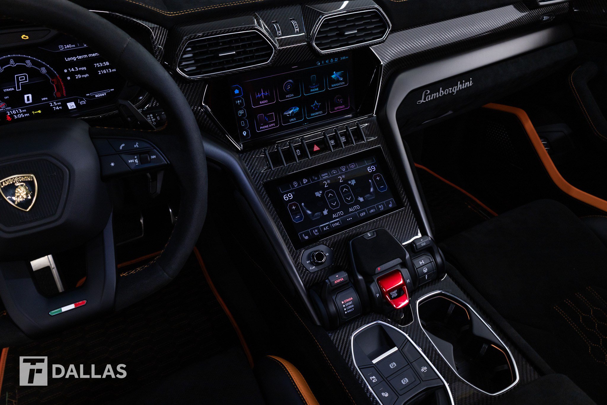 Used 2023 Lamborghini Urus Performante AWD/4WD image 34