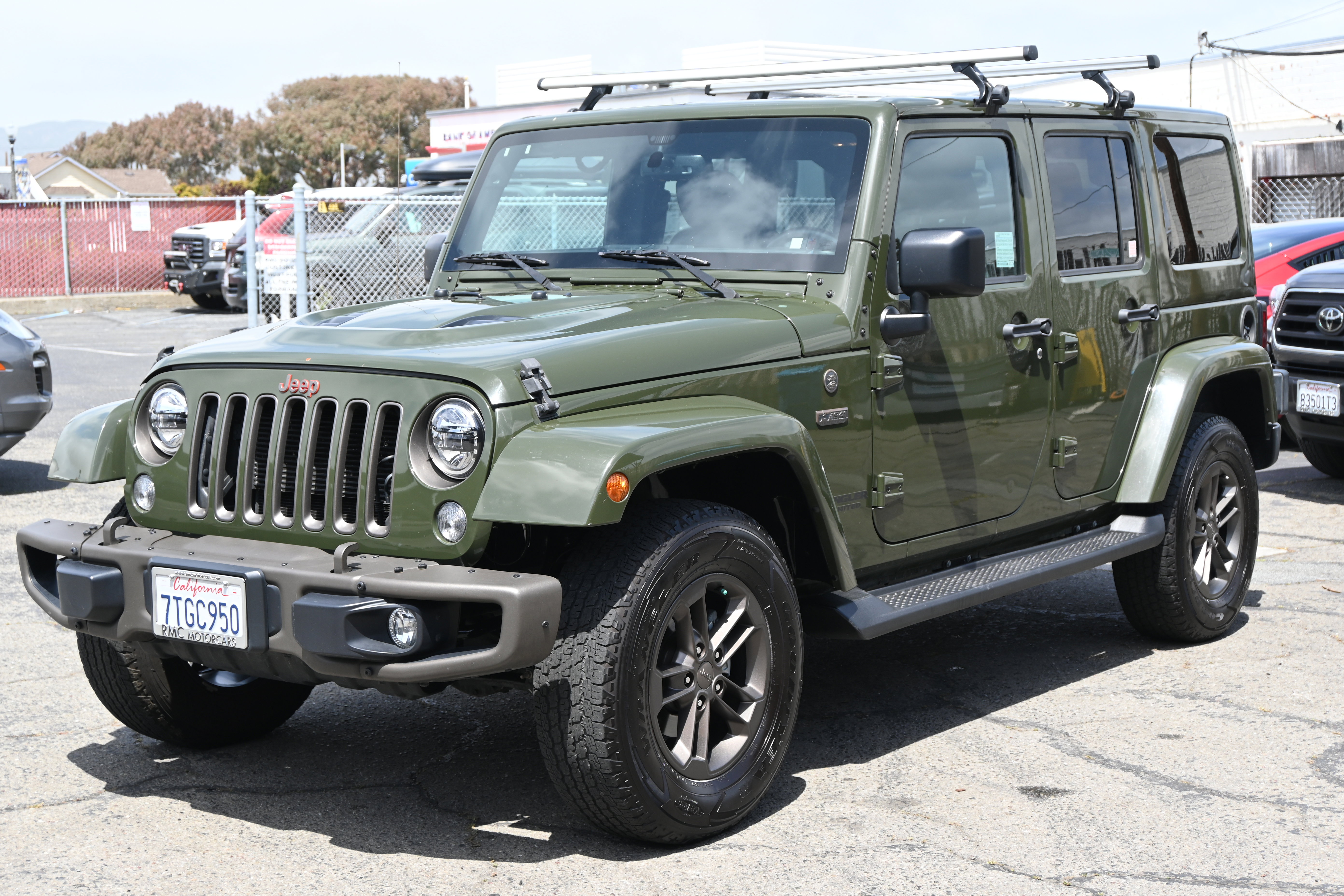 Used 2016 Jeep Wrangler Unlimited Sahara