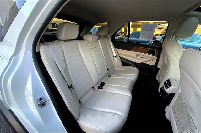 Used 2025 Mercedes-Benz GLE 350 4MATIC image 16