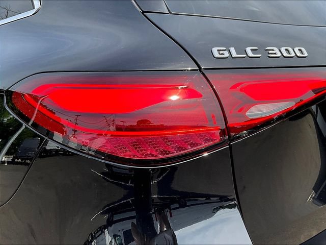 Used 2026 Mercedes-Benz GLC 300 4MATIC image 25