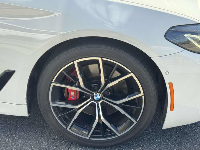 Used 2023 BMW 530i w/ M Sport Package RWD image 7