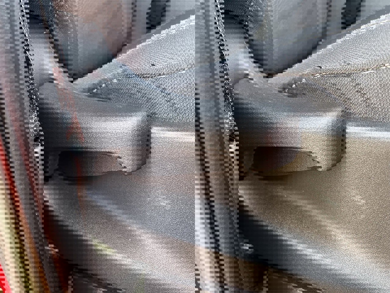 Used 2023 Nissan Frontier SV image 24