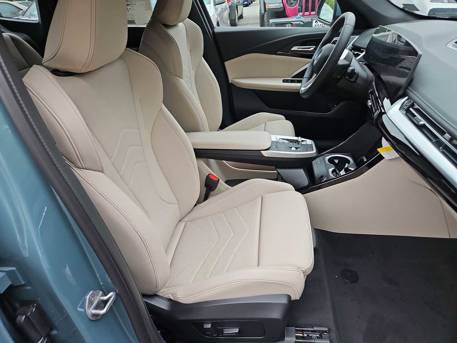 Used 2025 BMW X1 xDrive28i w/ Convenience Package image 22