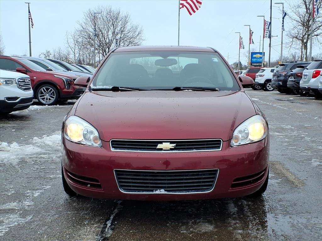 Used 2009 Chevrolet Impala LT image 2