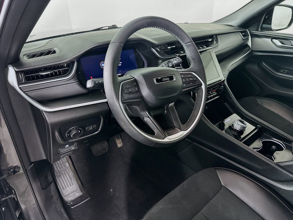 Certified 2024 Jeep Grand Cherokee Altitude image 15