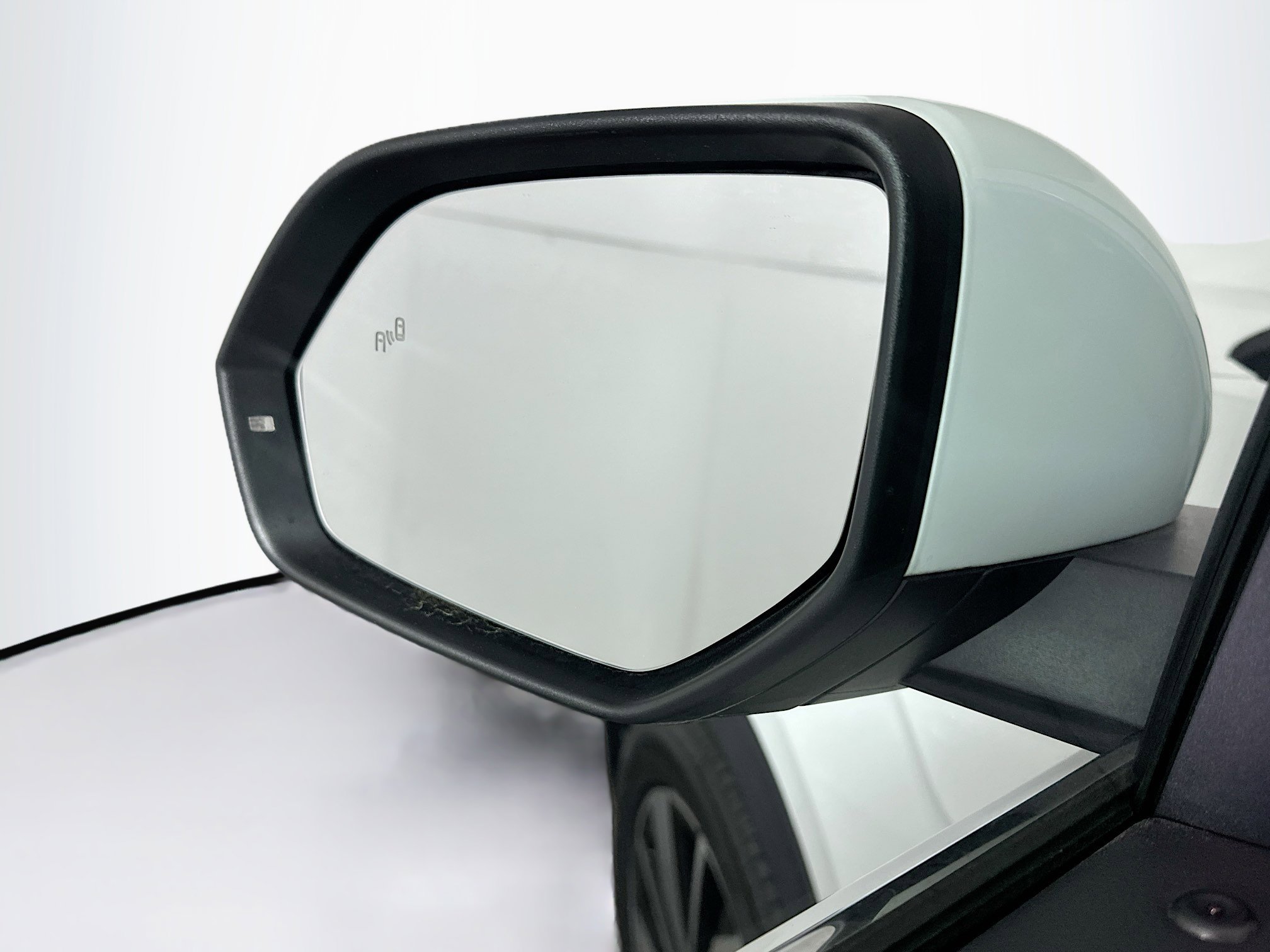 Used 2025 Volkswagen Atlas SE image 16