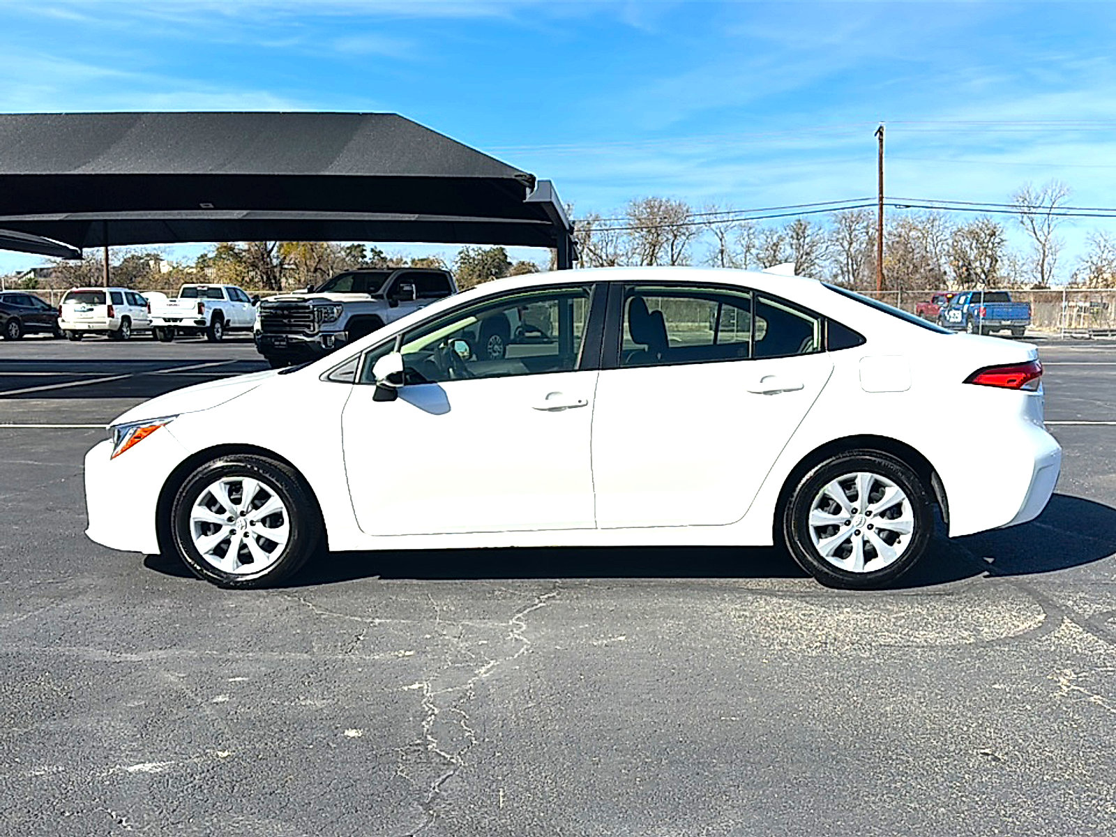 Used 2023 Toyota Corolla LE image 5
