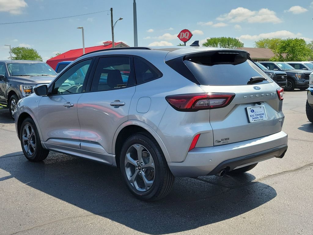 Certified 2023 Ford Escape ST-Line w/ Tech Pack #1 image 6
