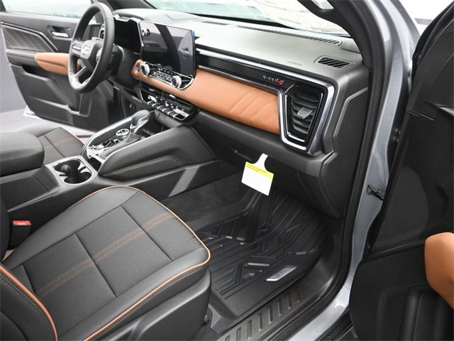 New 2026 GMC Canyon AT4 image 17