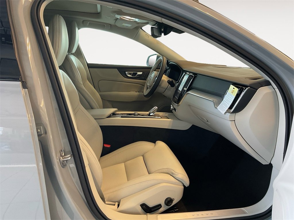 New 2026 Volvo V60 B5 Cross Country Ultra w/ Protection Package Premier image 15