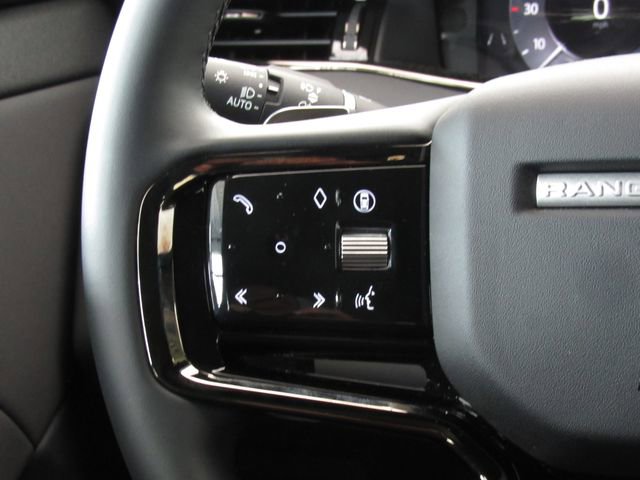 Used 2026 Land Rover Range Rover Evoque Dynamic SE AWD/4WD image 24
