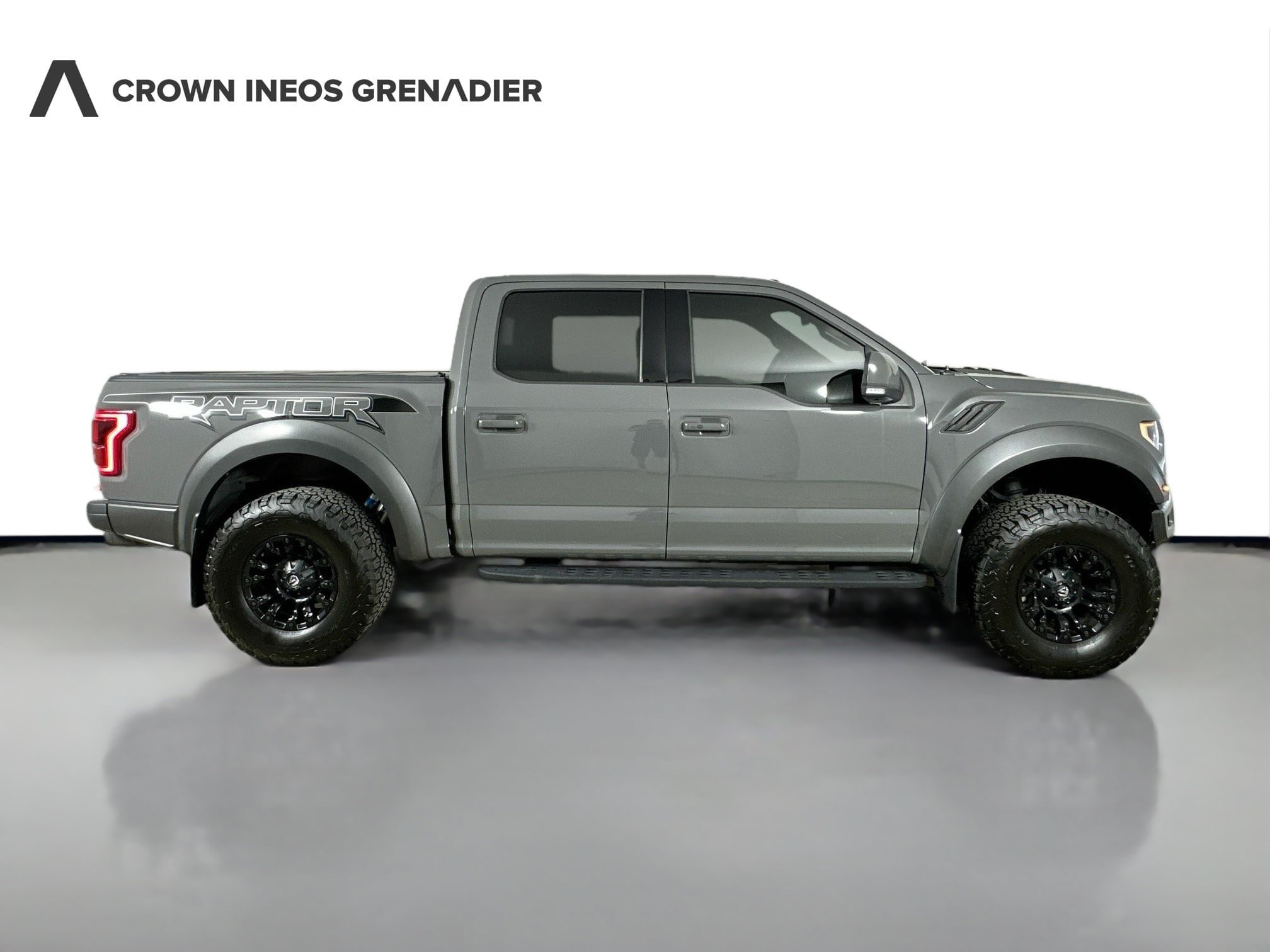 Used 2018 Ford F150 Raptor w/ Equipment Group 802A Luxury AWD/4WD image 4