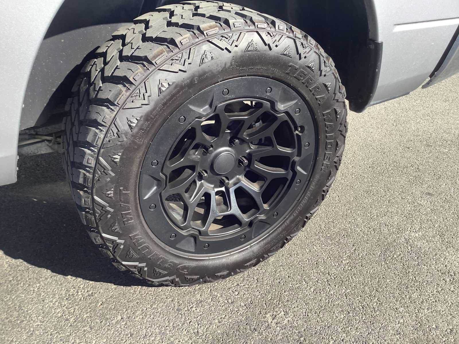 Used 2021 RAM 1500 Classic SLT AWD/4WD image 6