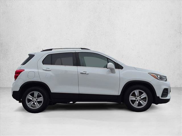 Used 2017 Chevrolet Trax LT w/ LT Convenience Package FWD image 10