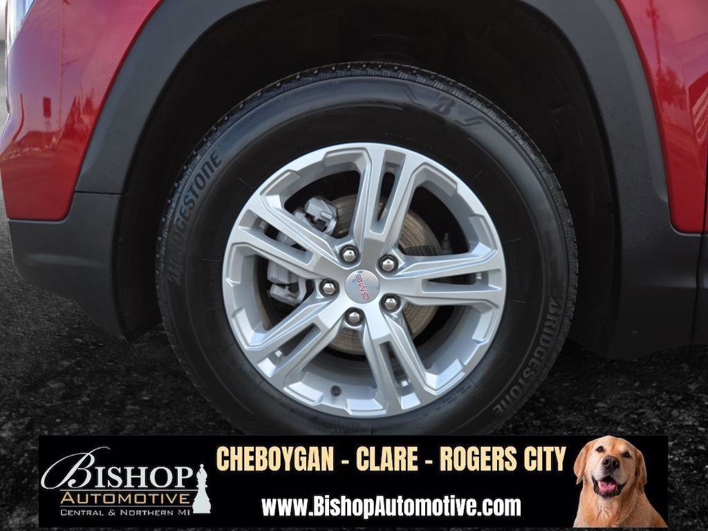Used 2024 GMC Terrain SLE w/ Driver Convenience Package image 32