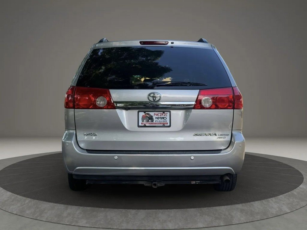 Used 2008 Toyota Sienna XLE AWD/4WD image 8