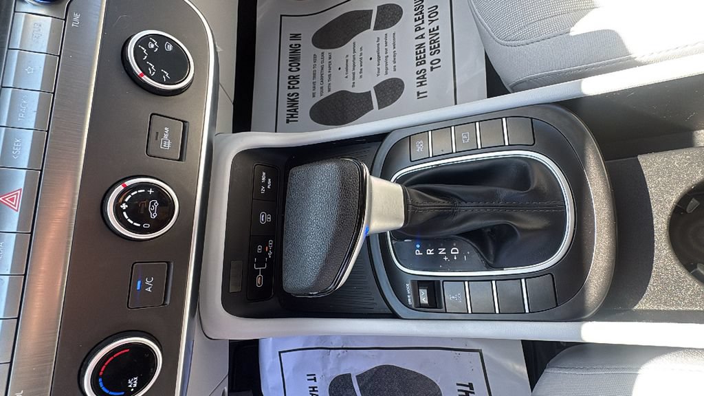 Used 2024 Hyundai Kona SE AWD/4WD image 23