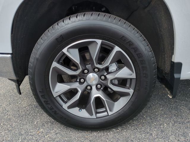 Used 2022 Chevrolet Silverado 1500 LT AWD/4WD image 10
