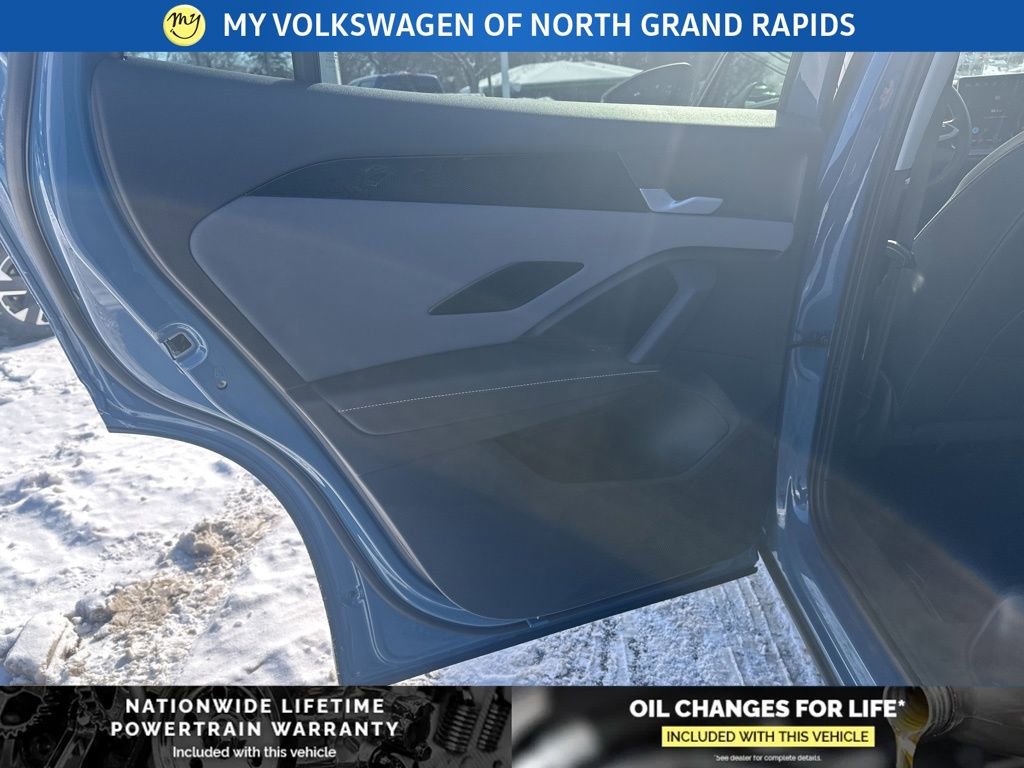 New 2026 Volkswagen Tiguan SE image 12