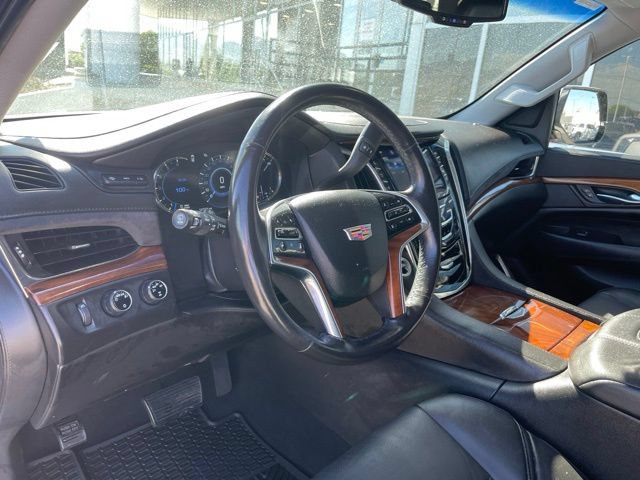Used 2016 Cadillac Escalade ESV Luxury AWD/4WD image 7