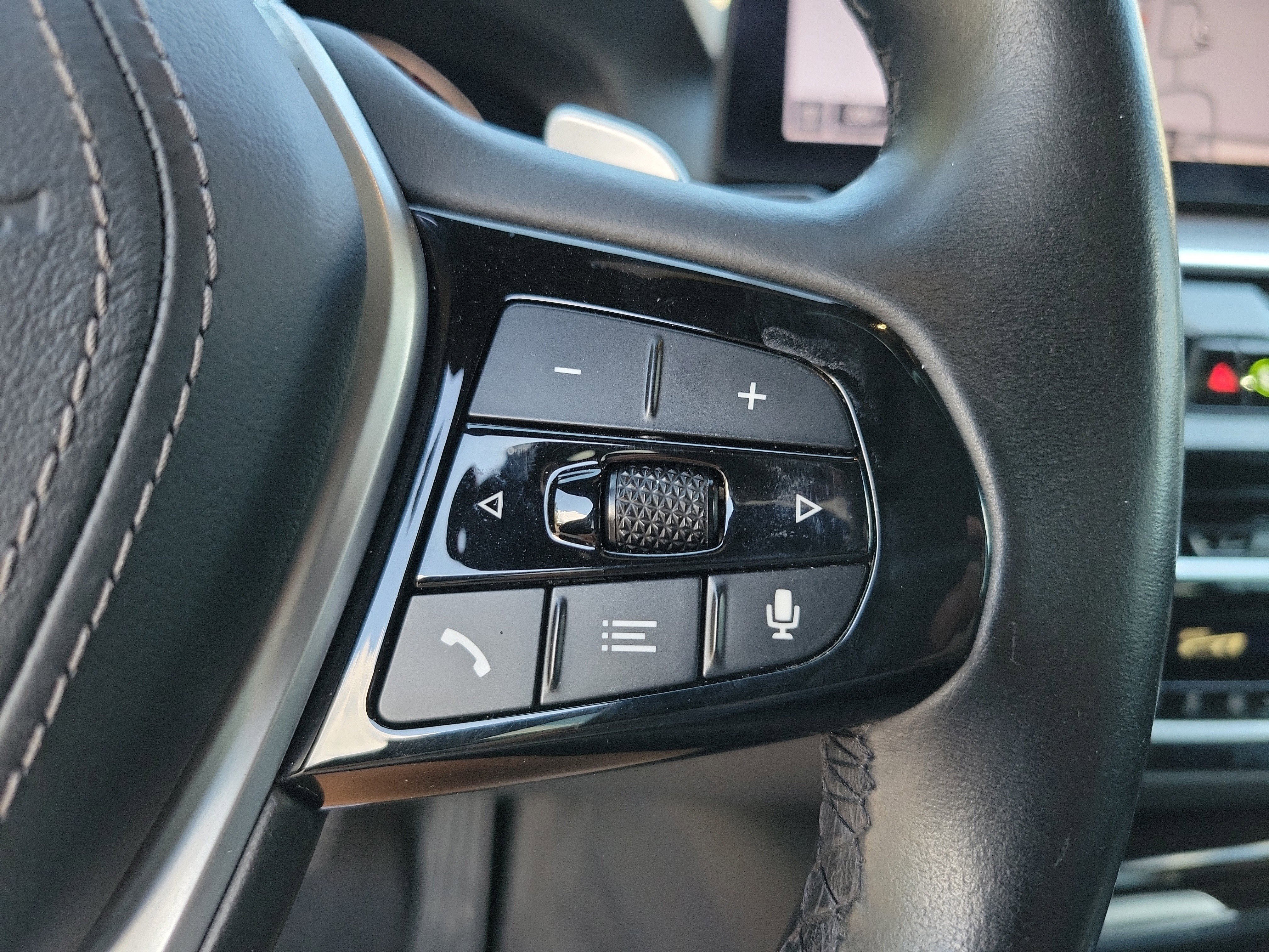 Used 2021 BMW 540i image 20