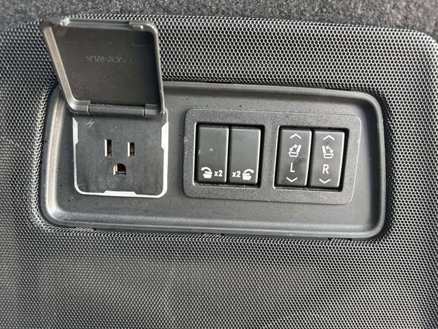 Used 2021 Cadillac Escalade ESV Sport w/ Driver Assist Tech Package image 12