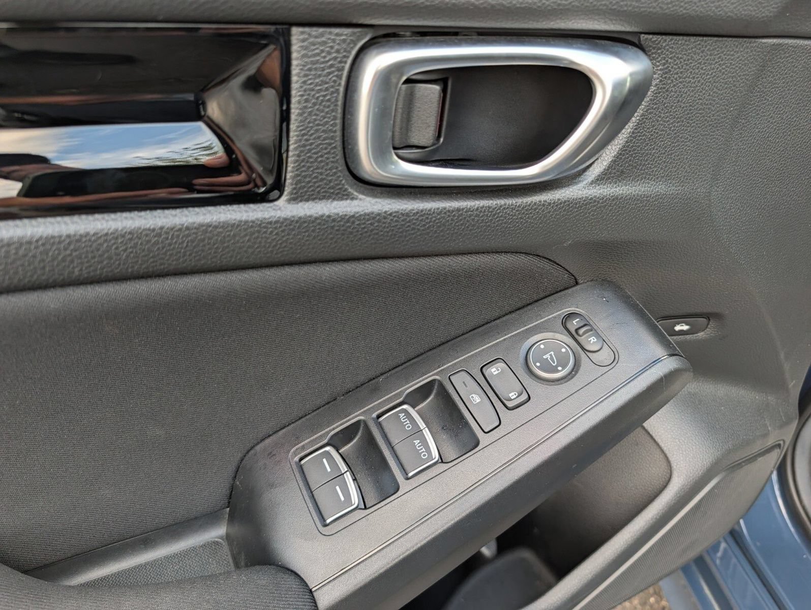 Used 2026 Honda Civic FWD Hybrid Sedan image 25