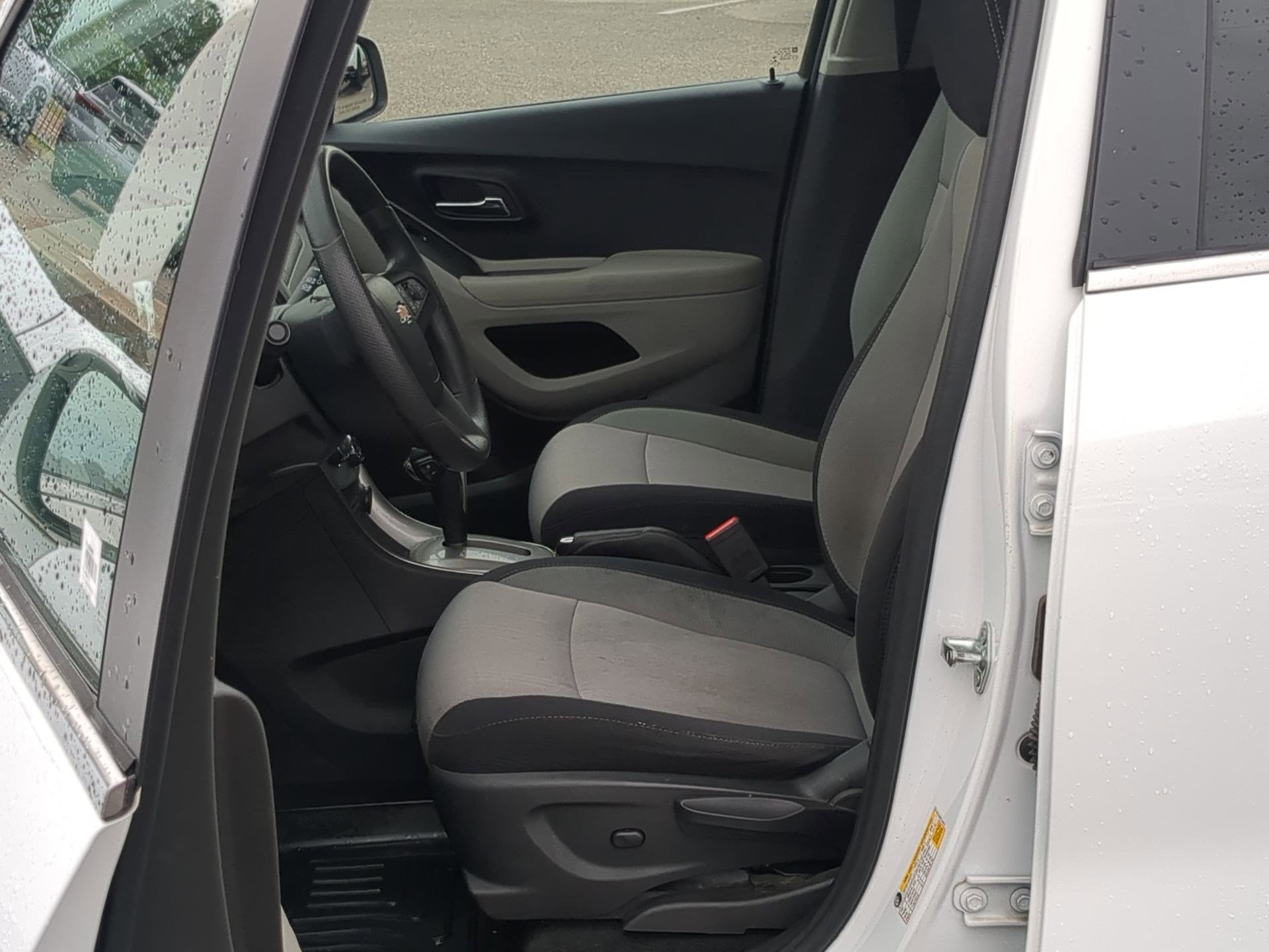 Used 2015 Chevrolet Trax LT FWD image 11