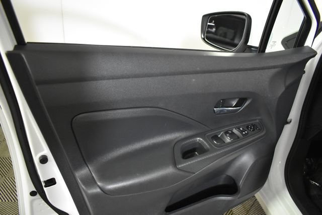 Certified 2025 Nissan Versa SV w/ Trunk Package FWD image 7