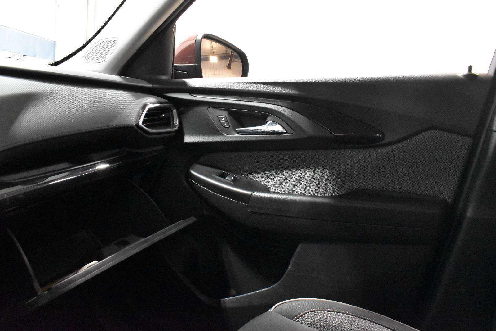 Used 2023 Chevrolet TrailBlazer LT w/ Convenience Package image 22