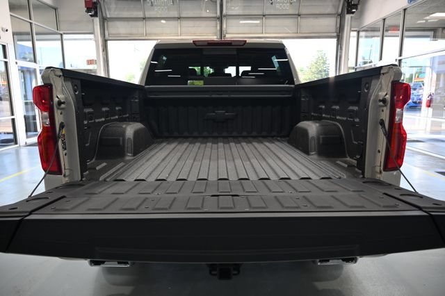 New 2026 Chevrolet Silverado 1500 RST w/ RST All Star Premium Package AWD/4WD image 8