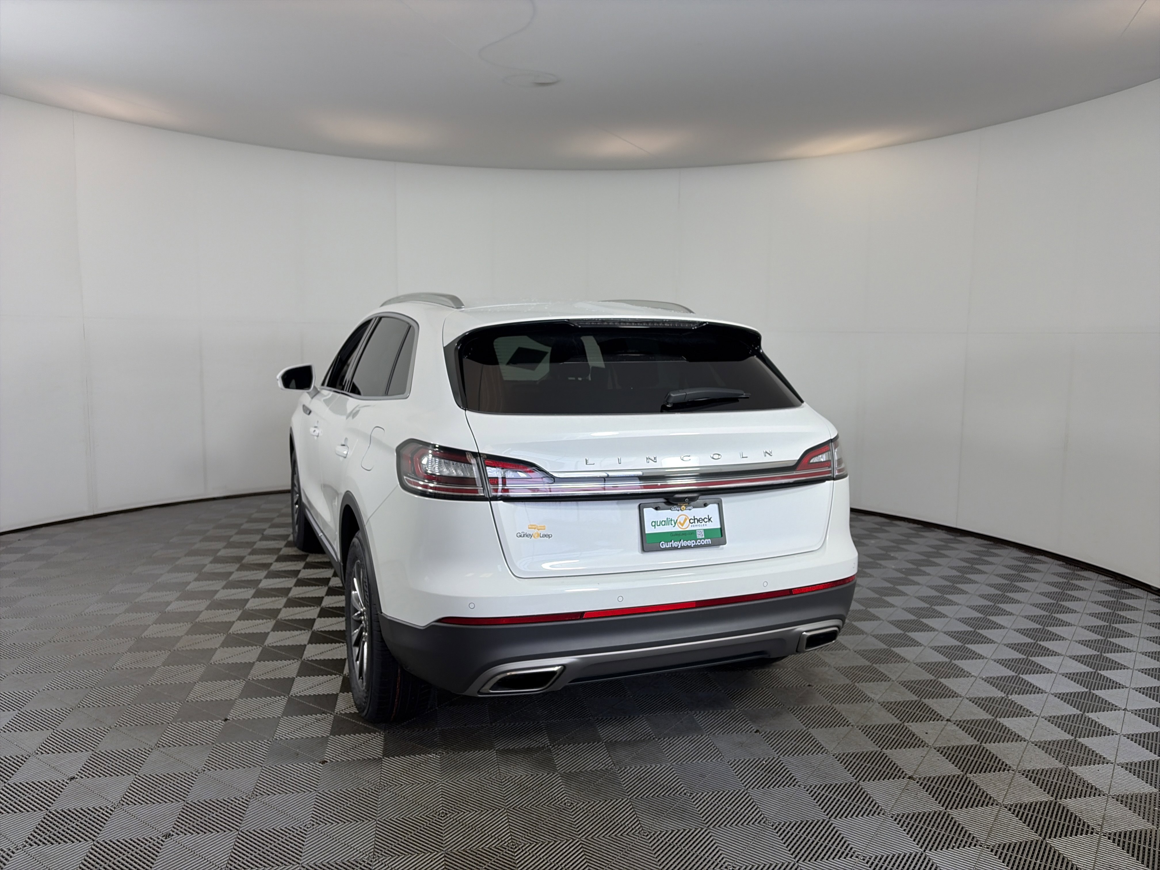 Used 2021 Lincoln Nautilus AWD w/ Equipment Group 101A image 8