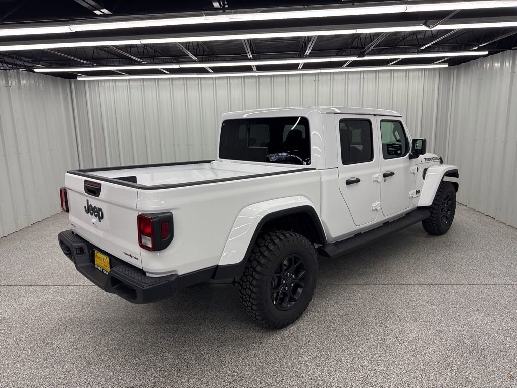 New 2026 Jeep Gladiator Sport image 5