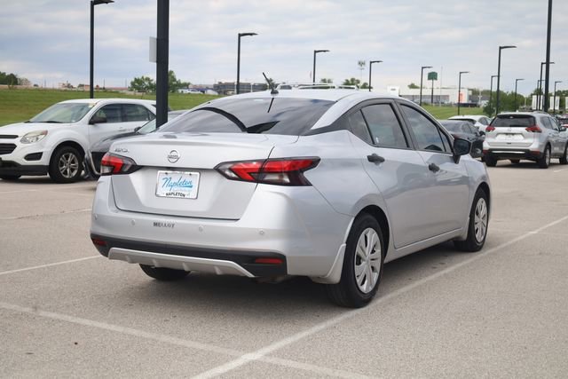Used 2021 Nissan Versa S FWD image 4
