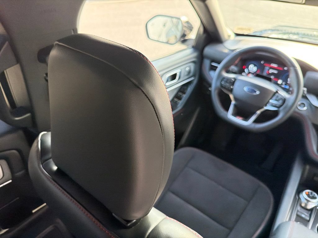 Certified 2026 Ford Explorer ST w/ Sun And Sound Package RWD image 18