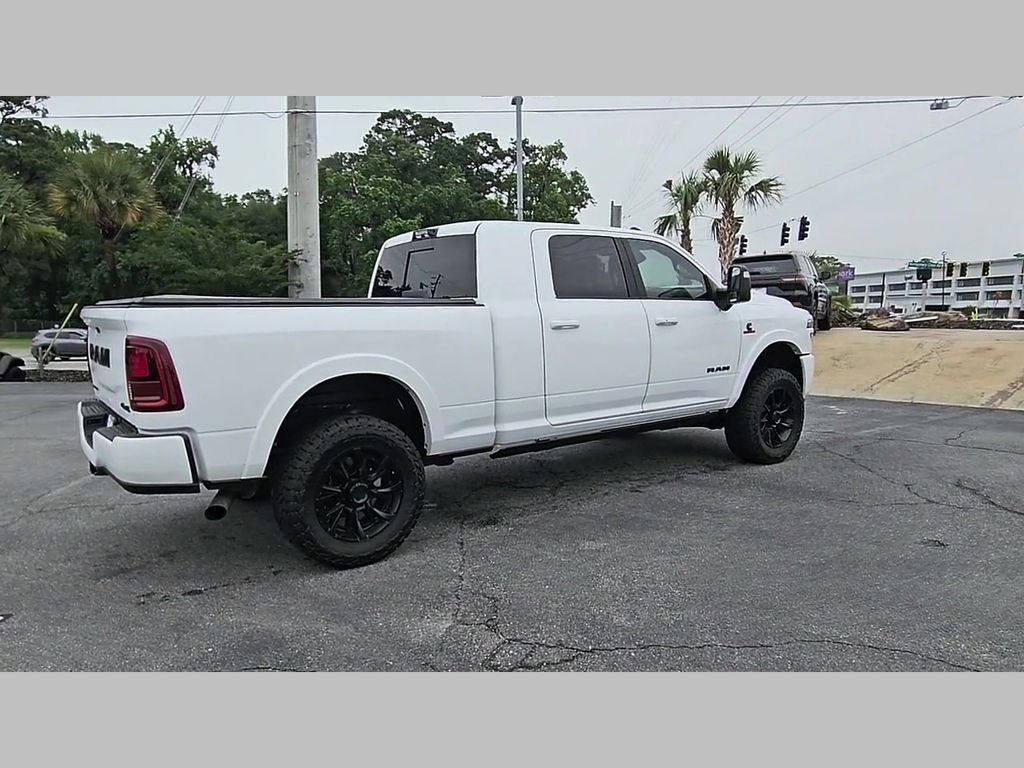 Used 2025 RAM 2500 Limited AWD/4WD image 34