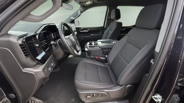 Used 2023 Chevrolet Silverado 1500 LT image 18