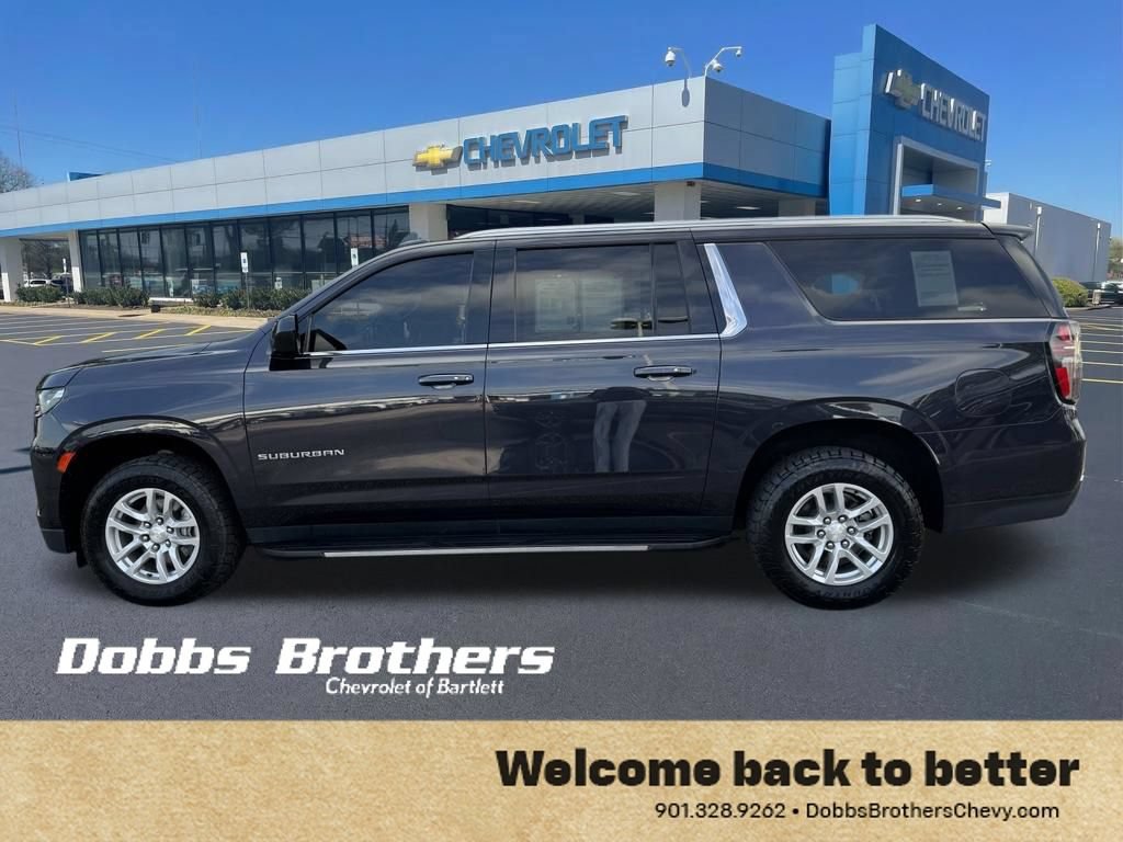 Used 2023 Chevrolet Suburban LT RWD image 4