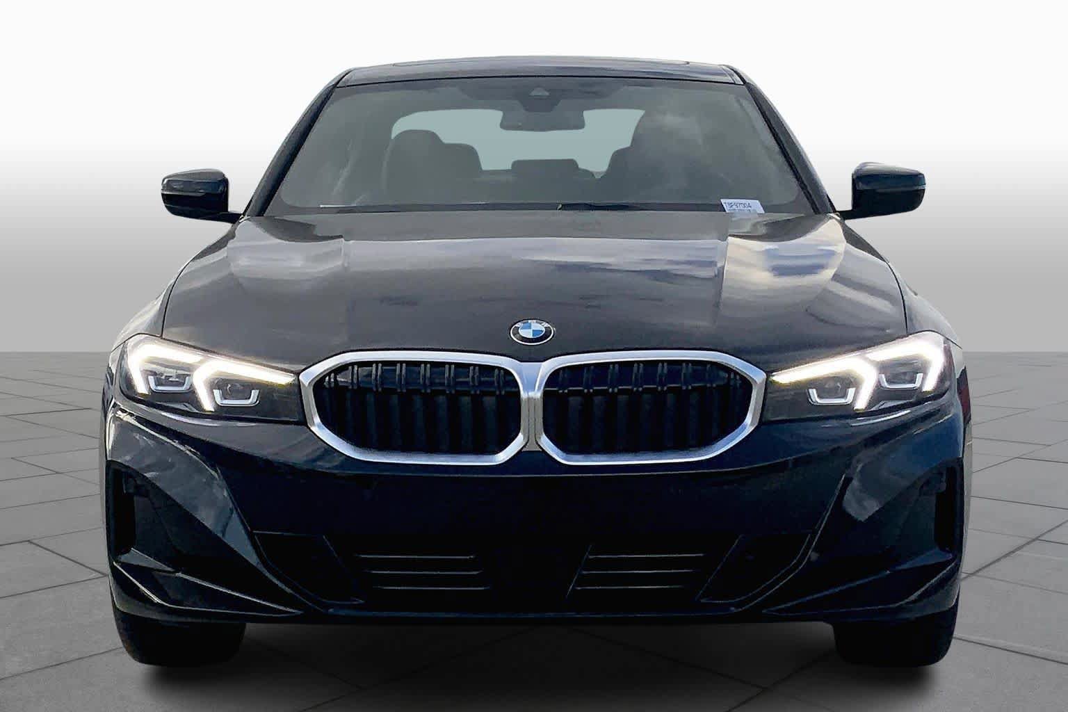 Used 2026 BMW 330i Sedan w/ Convenience Package RWD image 3