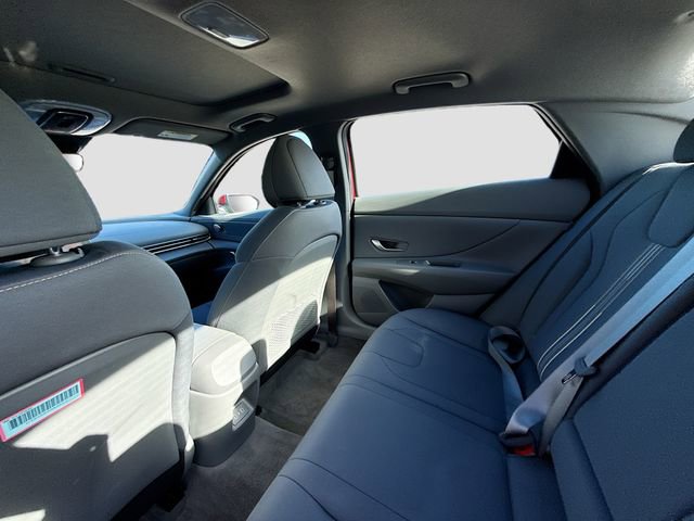 Used 2025 Hyundai Elantra SEL w/ Cargo Package FWD image 23