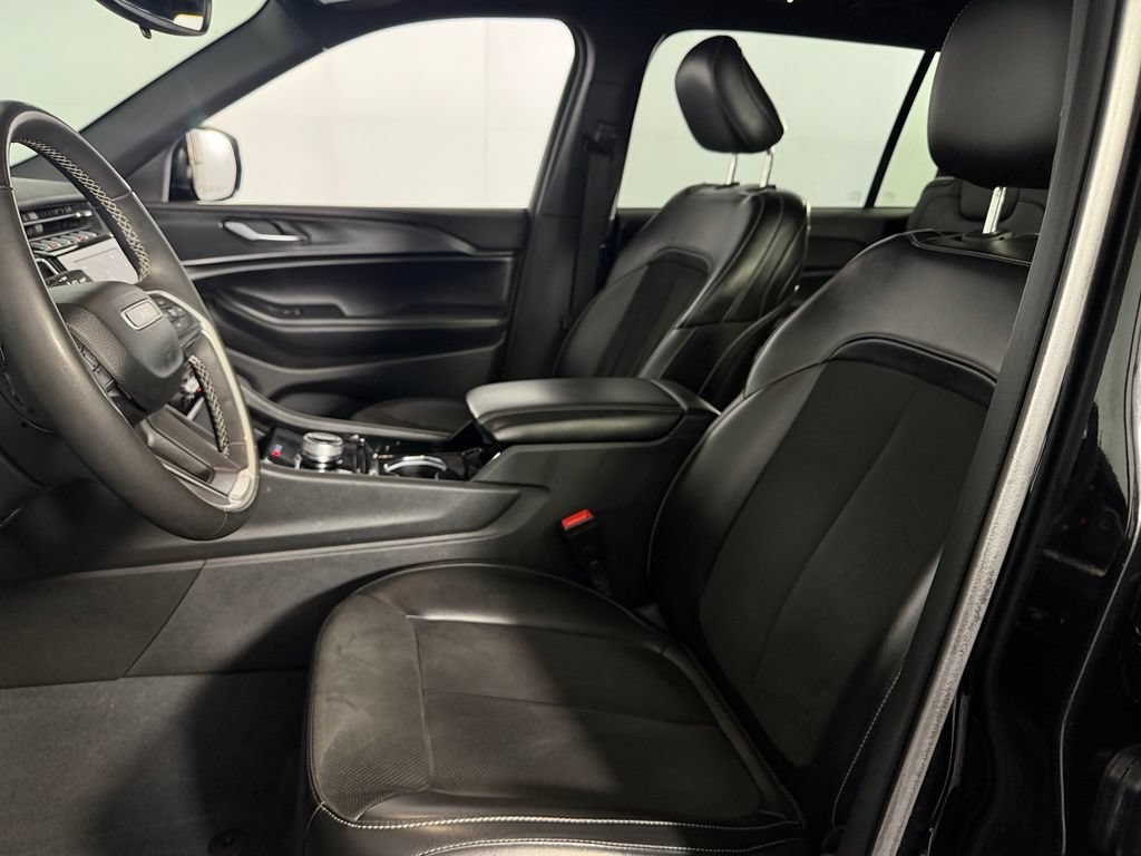 Certified 2023 Jeep Grand Cherokee L Laredo AWD/4WD image 21