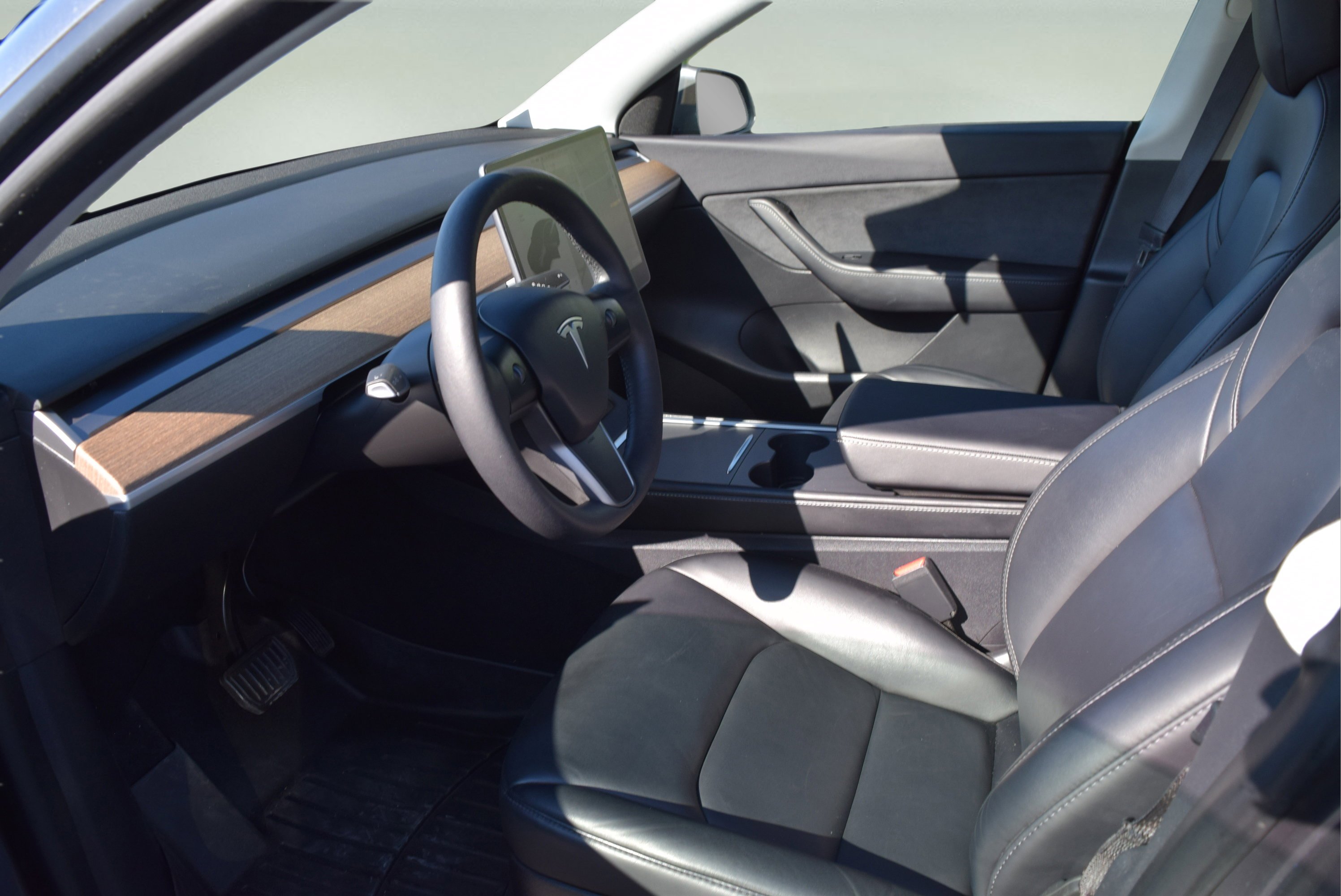 Used 2021 Tesla Model Y Long Range image 10