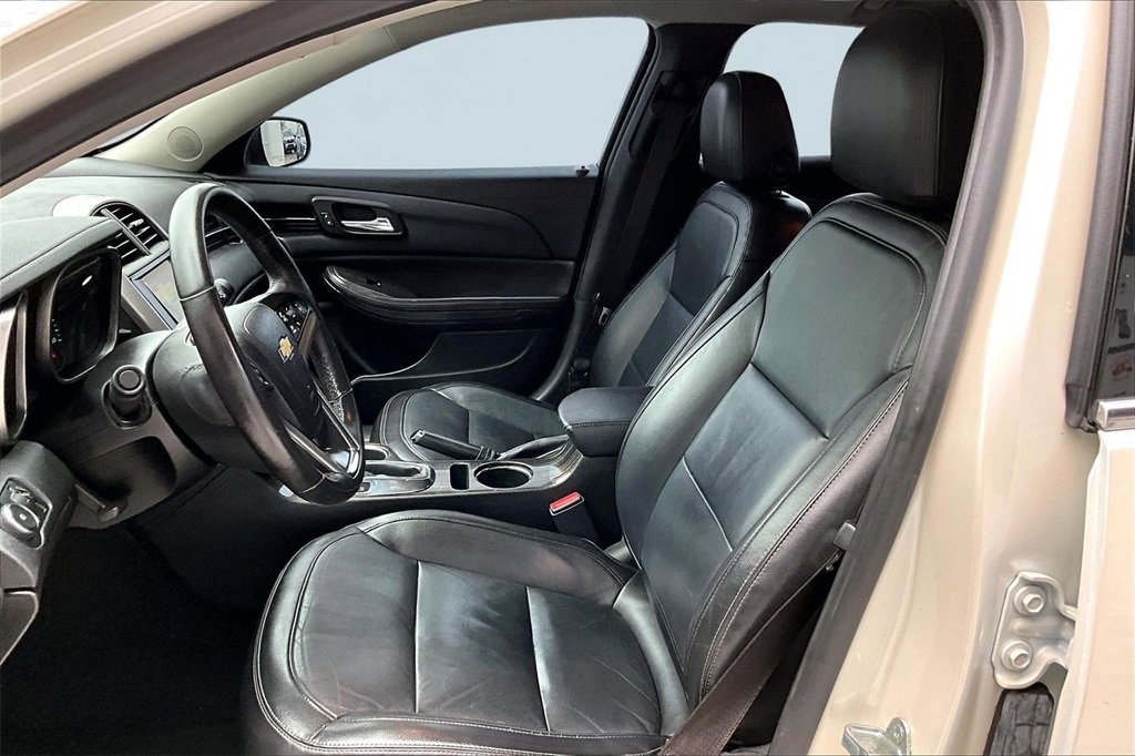 Used 2014 Chevrolet Malibu LT image 19