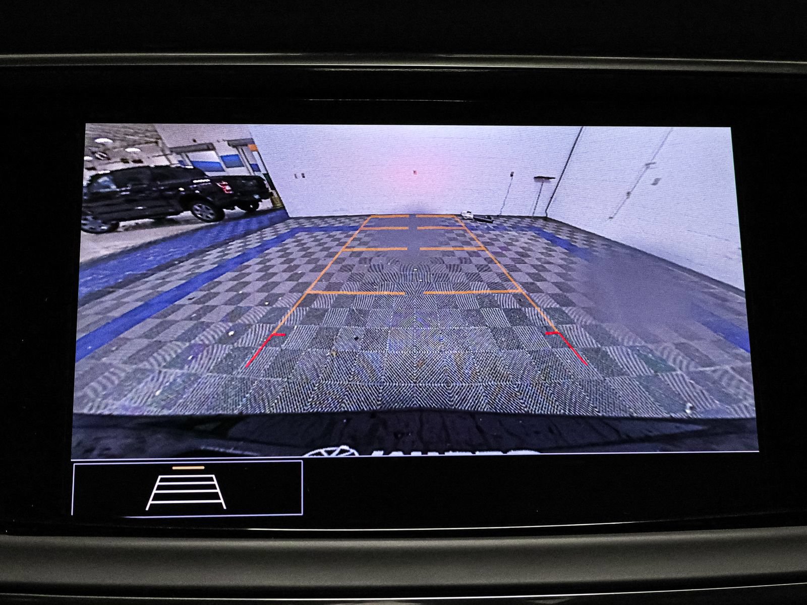 Used 2020 Buick Enclave Essence AWD/4WD image 42