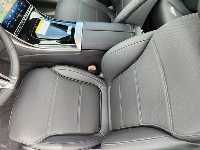 Used 2026 Mercedes-Benz C 300 4MATIC Sedan image 8