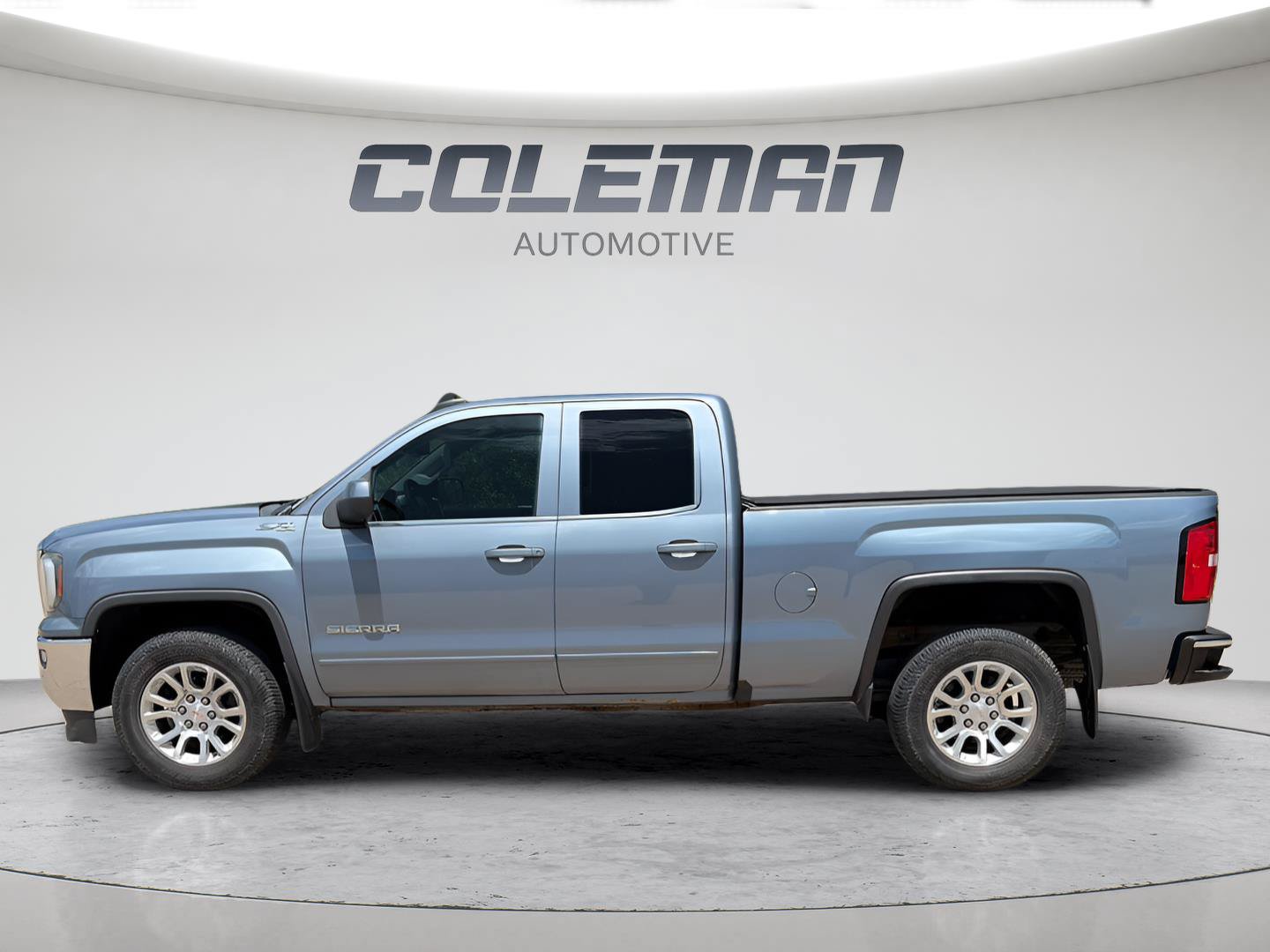Used 2016 GMC Sierra 1500 SLE w/ SLE Value Package AWD/4WD image 2