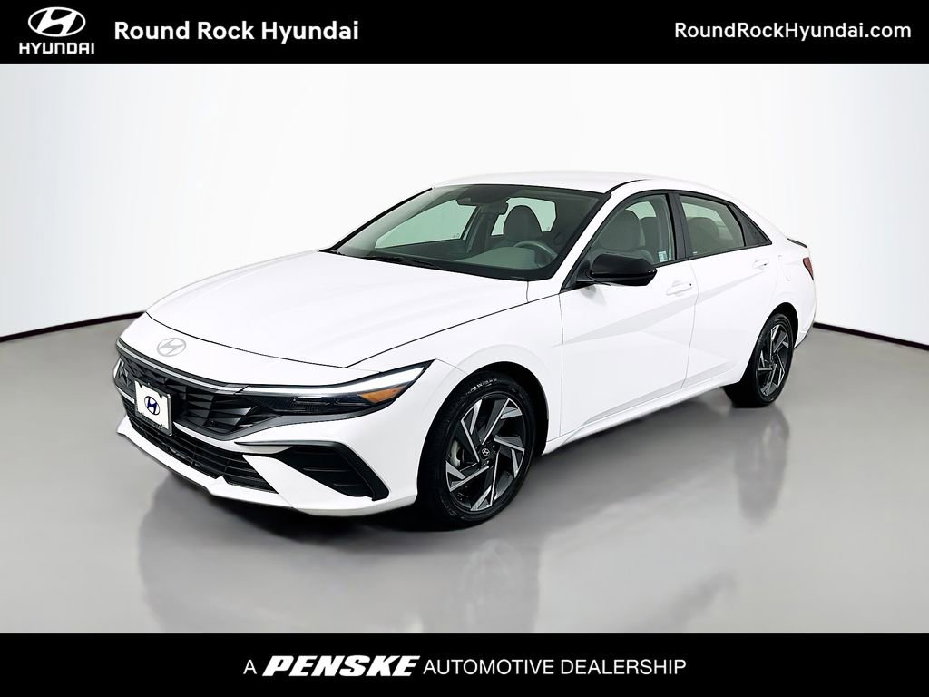 Certified 2025 Hyundai Elantra SEL image 1