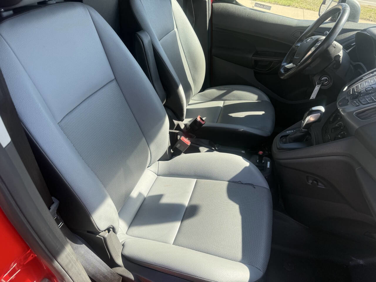 Used 2017 Ford Transit Connect XL image 11