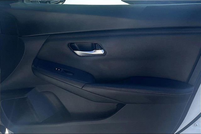 Used 2024 Nissan Sentra SV w/ Trunk Package image 23